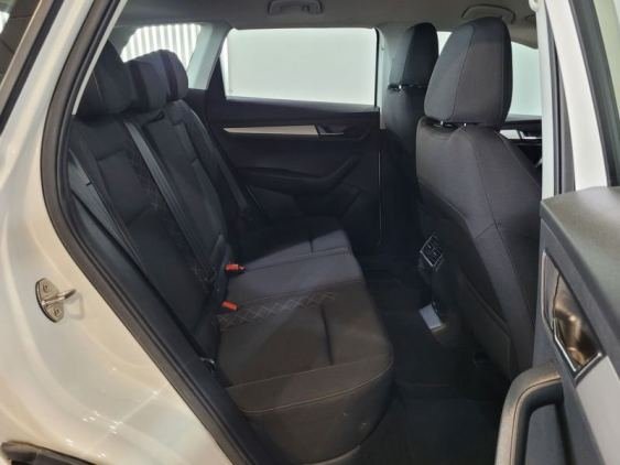 SKODA KAROQ 2.0 TDI 150cv DSG 4X4 Ambition 2020 de segunda mano