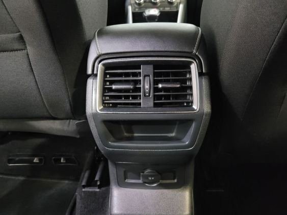SKODA KAROQ 2.0 TDI 150cv DSG 4X4 Ambition 2020 de segunda mano