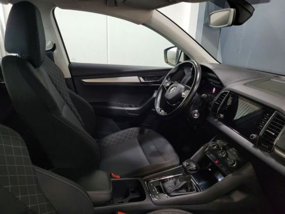 SKODA KAROQ 2.0 TDI 150cv DSG 4X4 Ambition 2020 de segunda mano
