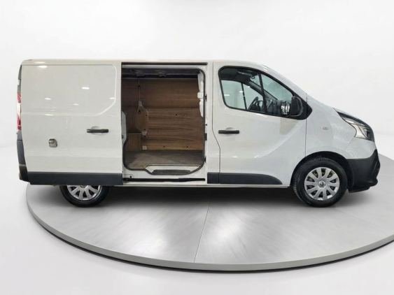 RENAULT TRAFIC Furgón 27 L1H1 Energy BluedCi 88 kW 2021 de segunda mano