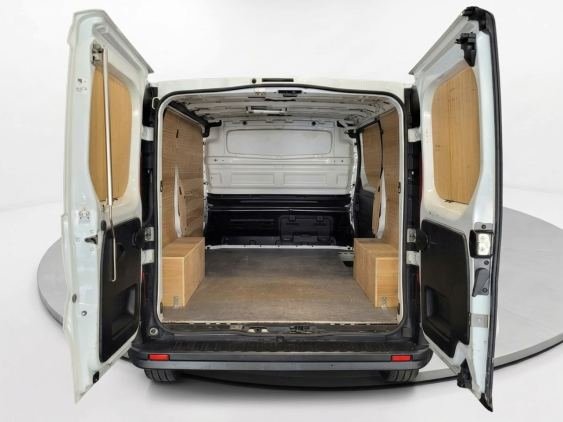 RENAULT TRAFIC Furgón 27 L1H1 Energy BluedCi 88 kW 2021 de segunda mano