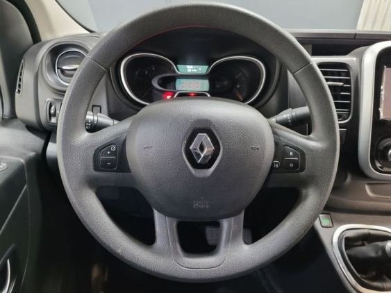 RENAULT TRAFIC Furgón 27 L1H1 Energy BluedCi 88 kW 2021 de segunda mano