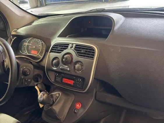 RENAULT KANGOO FURGON TCe 115cv Euro 6 Profesional 2017 de segunda mano