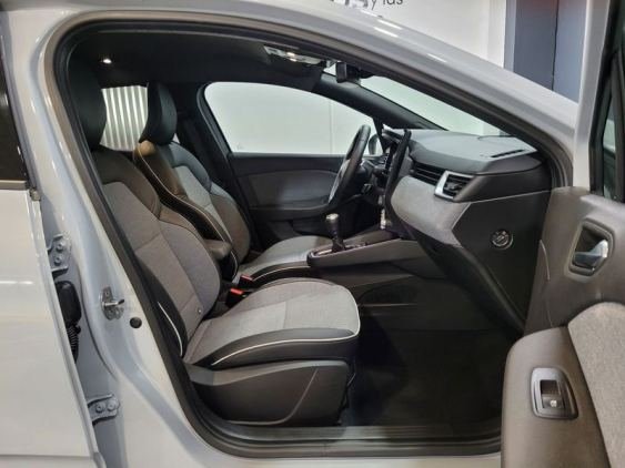 RENAULT CLIO TCe 100cv GLP Techno 2025 de segunda mano