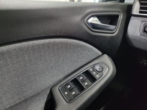 RENAULT CLIO TCe 100cv GLP Techno 2025 de segunda mano