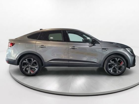 RENAULT ARKANA 1.3 TCe 140cv EDC Microhíbrido RS Line 2022 de segunda mano