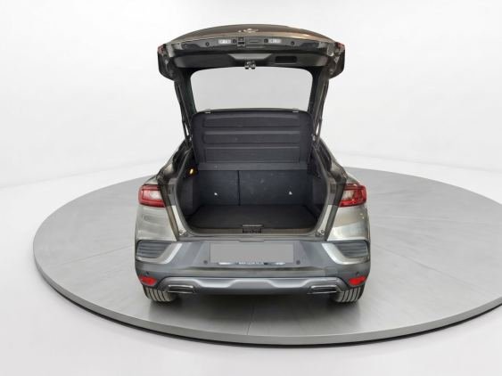 RENAULT ARKANA 1.3 TCe 140cv EDC Microhíbrido RS Line 2022 de segunda mano