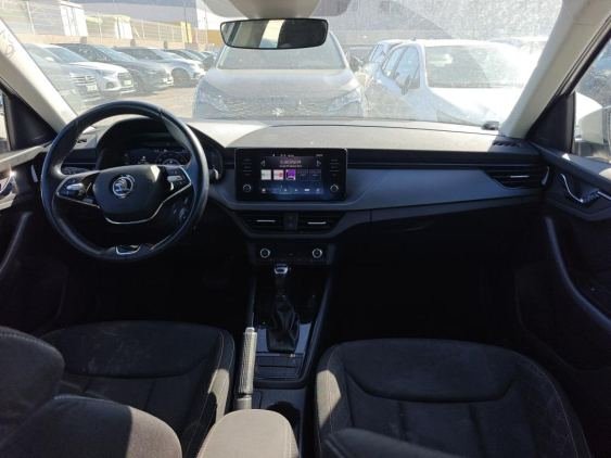 SKODA KAMIQ 1.0 TSI 81kW (110CV) DSG Ambition (CX) 2021 de segunda mano