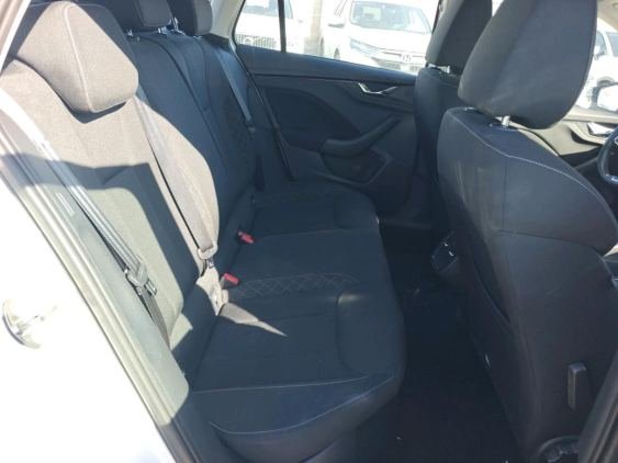 SKODA KAMIQ 1.0 TSI 81kW (110CV) DSG Ambition (CX) 2021 de segunda mano