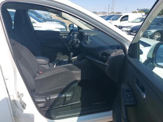 NISSAN QASHQAI DIG-T 103KW (140CV) MHEV 4X2 ACENTA 2022 de segunda mano