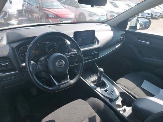 NISSAN QASHQAI DIG-T 103KW (140CV) MHEV 4X2 ACENTA 2022 de segunda mano