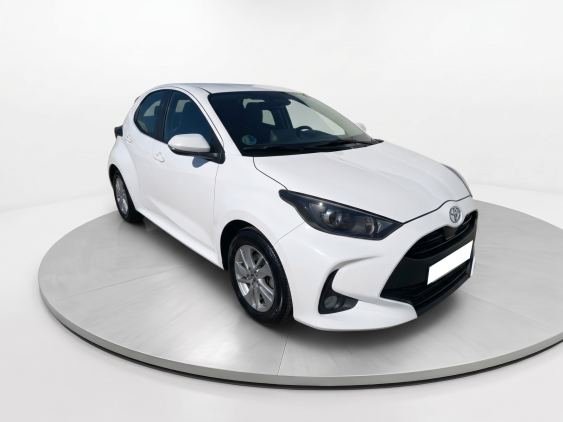 TOYOTA YARIS 1.5 120H Business Plus 85kW 5P 2024 de segunda mano