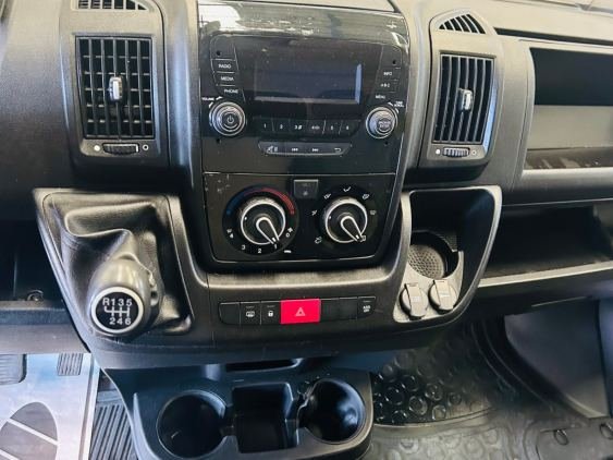 FIAT DUCATO 33 Medio Techo Alto 2.0 Mjet 85kW (115CV 2018 de segunda mano