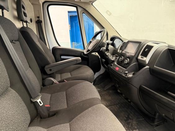 FIAT DUCATO 35 L2H1 Nat.Pow(100kW) EU6 D-temp GNC 2021 de segunda mano