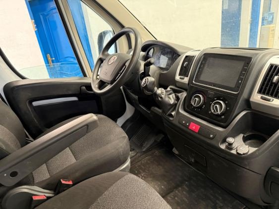 FIAT DUCATO 35 L2H1 Nat.Pow(100kW) EU6 D-temp GNC 2021 de segunda mano