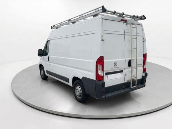 PEUGEOT BOXER 333 L2 H1 BHDI 88kW (120CV) S&S 6 Vel. M 2020 de segunda mano