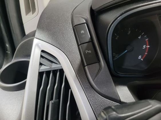 FORD TRANSIT CUSTOM Kombi 2.0 TDCI 130cv 310 L1 Ambiente 2017 de segunda mano