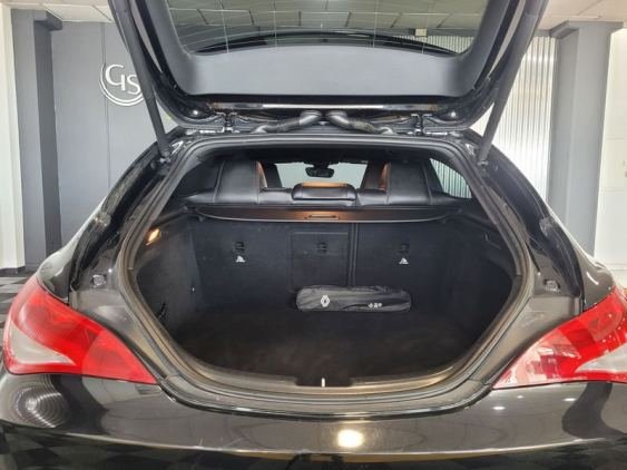 MERCEDES CLA 200 d 2018 de segunda mano
