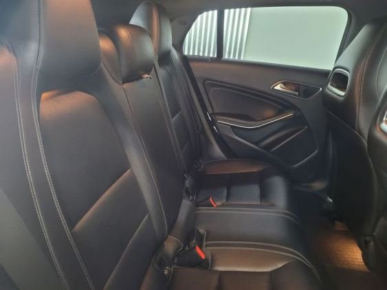 MERCEDES CLA 200 d 2018 de segunda mano