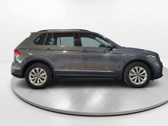 VOLKSWAGEN TIGUAN 1.4 TSI eHybrid 245cv DSG Life 2021 de segunda mano