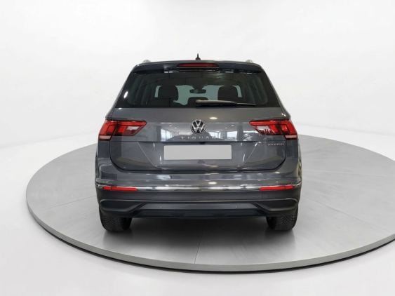 VOLKSWAGEN TIGUAN 1.4 TSI eHybrid 245cv DSG Life 2021 de segunda mano