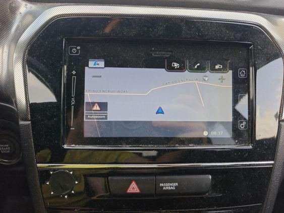 SUZUKI VITARA HYBRID 1.5L GLX STRONG 2WD 2022 de segunda mano