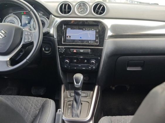 SUZUKI VITARA HYBRID 1.5L GLX STRONG 2WD 2022 de segunda mano