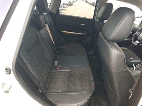 SUZUKI VITARA HYBRID 1.5L GLX STRONG 2WD 2022 de segunda mano