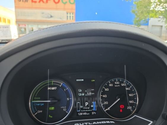 MITSUBISHI OUTLANDER 2.4 PHEV Kaiteki+ Auto 4WD 2020 de segunda mano