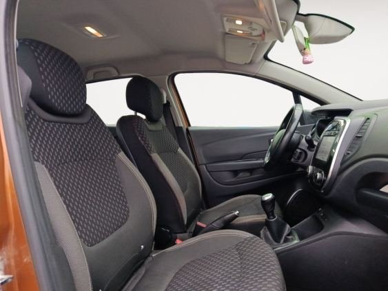RENAULT CAPTUR Zen TCe 66kW (90CV) GPF 2018 de segunda mano