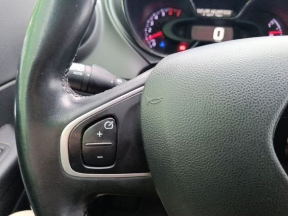 RENAULT CAPTUR Zen TCe 66kW (90CV) GPF 2018 de segunda mano