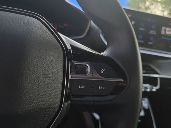 PEUGEOT E-2008 de segunda mano