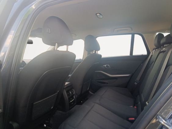 BMW SERIE 3 318d Auto.Touring 2021 de segunda mano