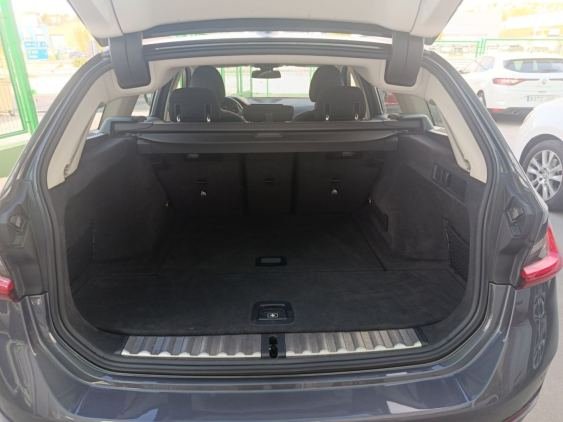 BMW SERIE 3 318d Auto.Touring 2021 de segunda mano