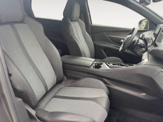 PEUGEOT 5008 de segunda mano