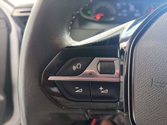 PEUGEOT 208 de segunda mano