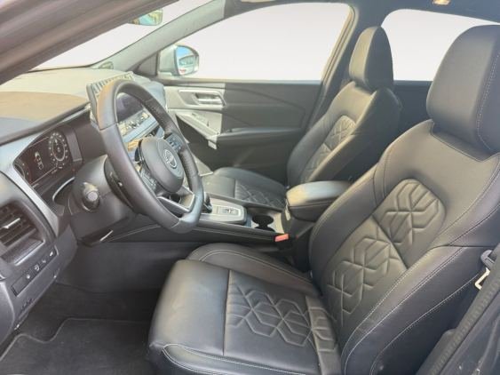 NISSAN QASHQAI DIG-T 117kW (158CV) mHEV CVT Tekna Prem. 2025 de segunda mano