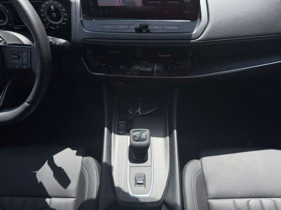NISSAN QASHQAI DIG-T 117kW (158CV) mHEV CVT Tekna Prem. 2025 de segunda mano
