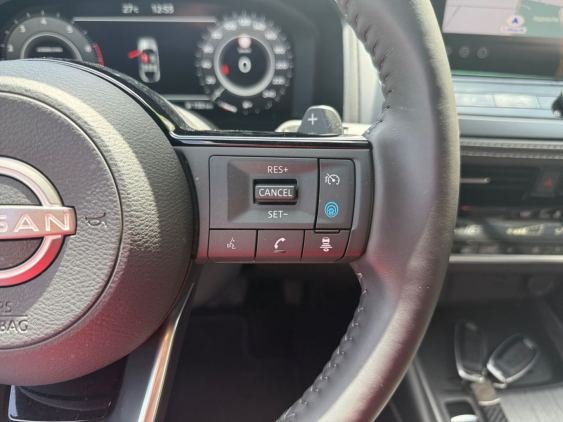 NISSAN QASHQAI DIG-T 117kW (158CV) mHEV CVT Tekna Prem. 2025 de segunda mano