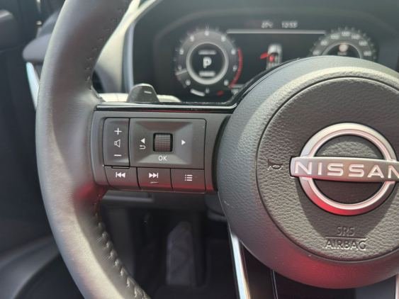 NISSAN QASHQAI DIG-T 117kW (158CV) mHEV CVT Tekna Prem. 2025 de segunda mano