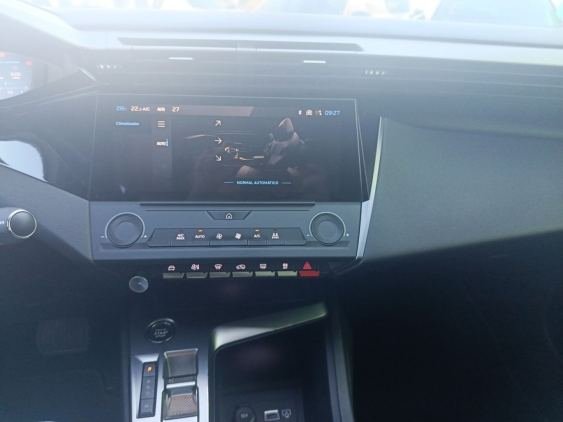 PEUGEOT 308 SW Active Pack BlueHDi 130 S&S EAT8 2022 de segunda mano
