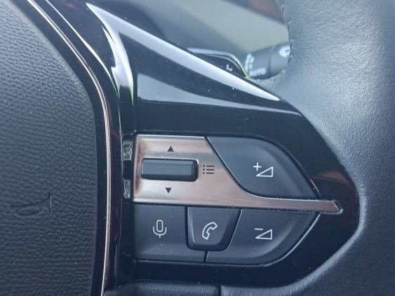 PEUGEOT 308 SW Active Pack BlueHDi 130 S&S EAT8 2022 de segunda mano