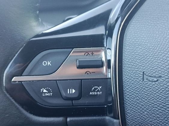 PEUGEOT 308 SW Active Pack BlueHDi 130 S&S EAT8 2022 de segunda mano