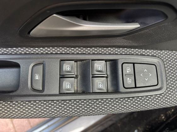 DACIA JOGGER Expression HYBRID 105kW (140CV) 5 plazas 2023 de segunda mano