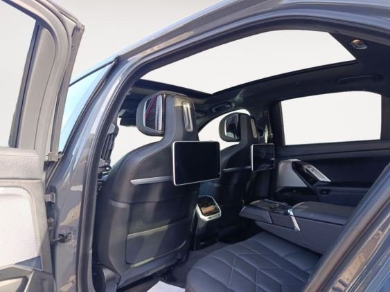 BMW SERIE 7 740d xDrive 2022 de segunda mano