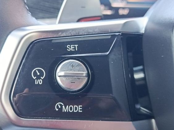 BMW SERIE 7 740d xDrive 2022 de segunda mano