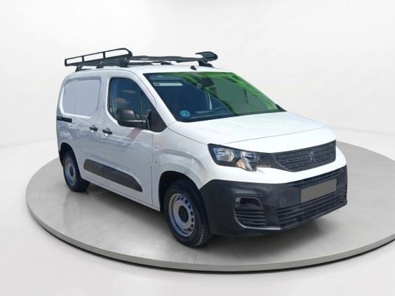 PEUGEOT PARTNER PRO STANDARD 8 2022 de segunda mano