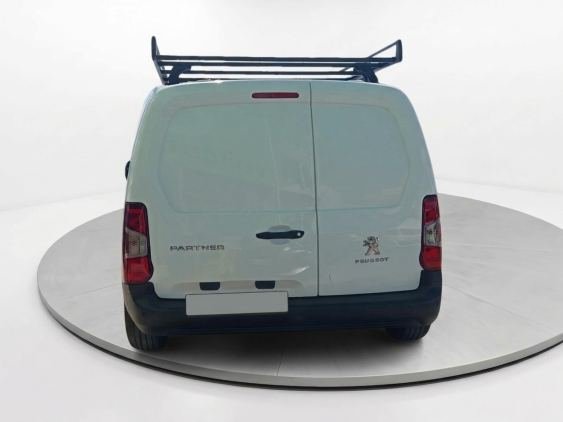 PEUGEOT PARTNER PRO STANDARD 8 2022 de segunda mano