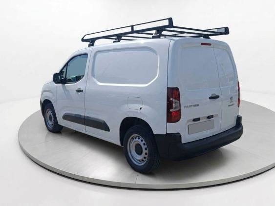 PEUGEOT PARTNER PRO STANDARD 8 2022 de segunda mano
