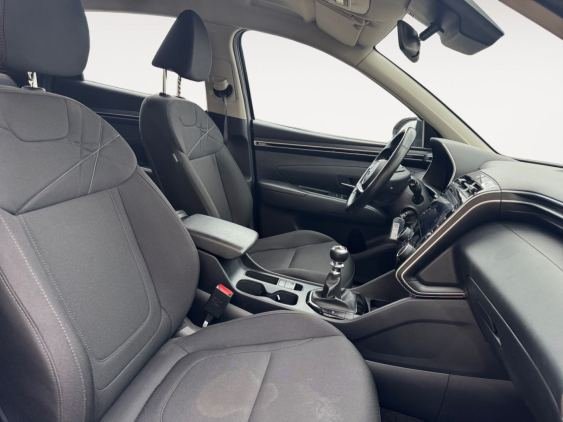 HYUNDAI TUCSON Klass 1.6 T-GDI 110 kW (150 CV) 2023 de segunda mano